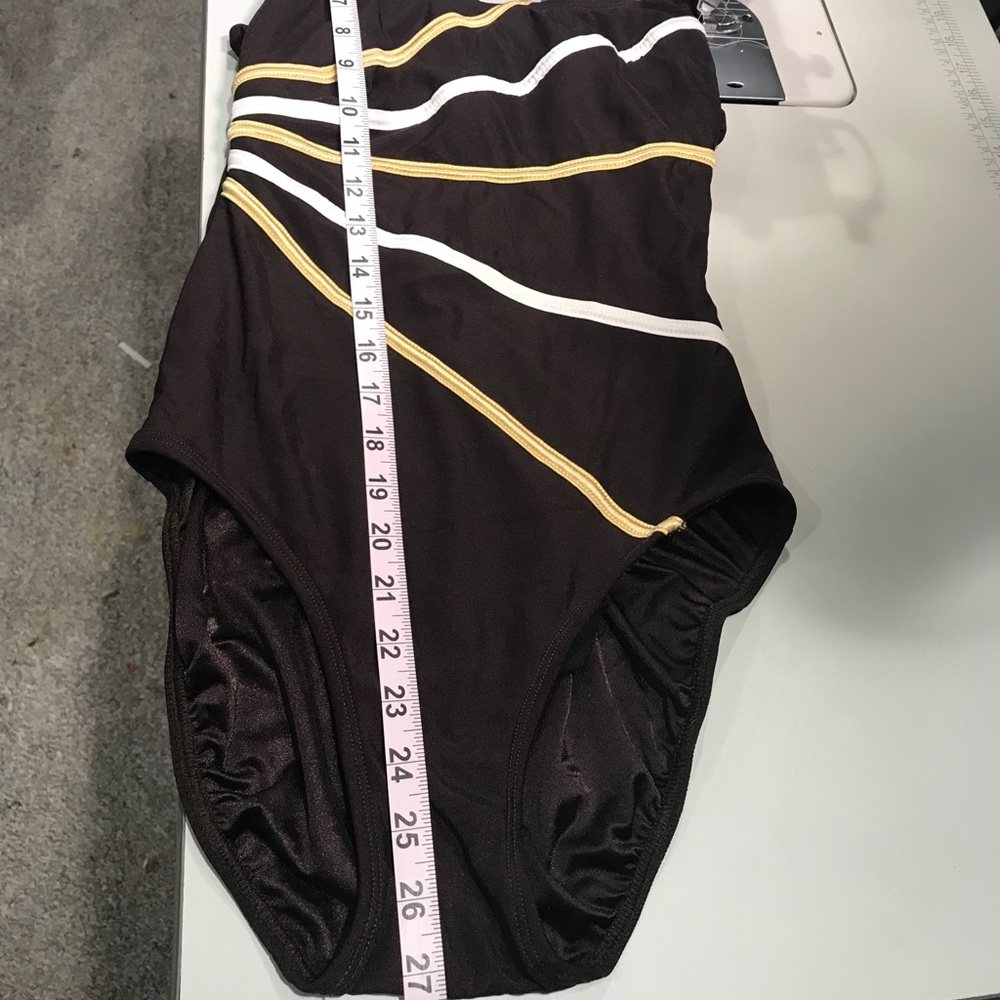Bathing suits 🩱 - Picture 4 of 5